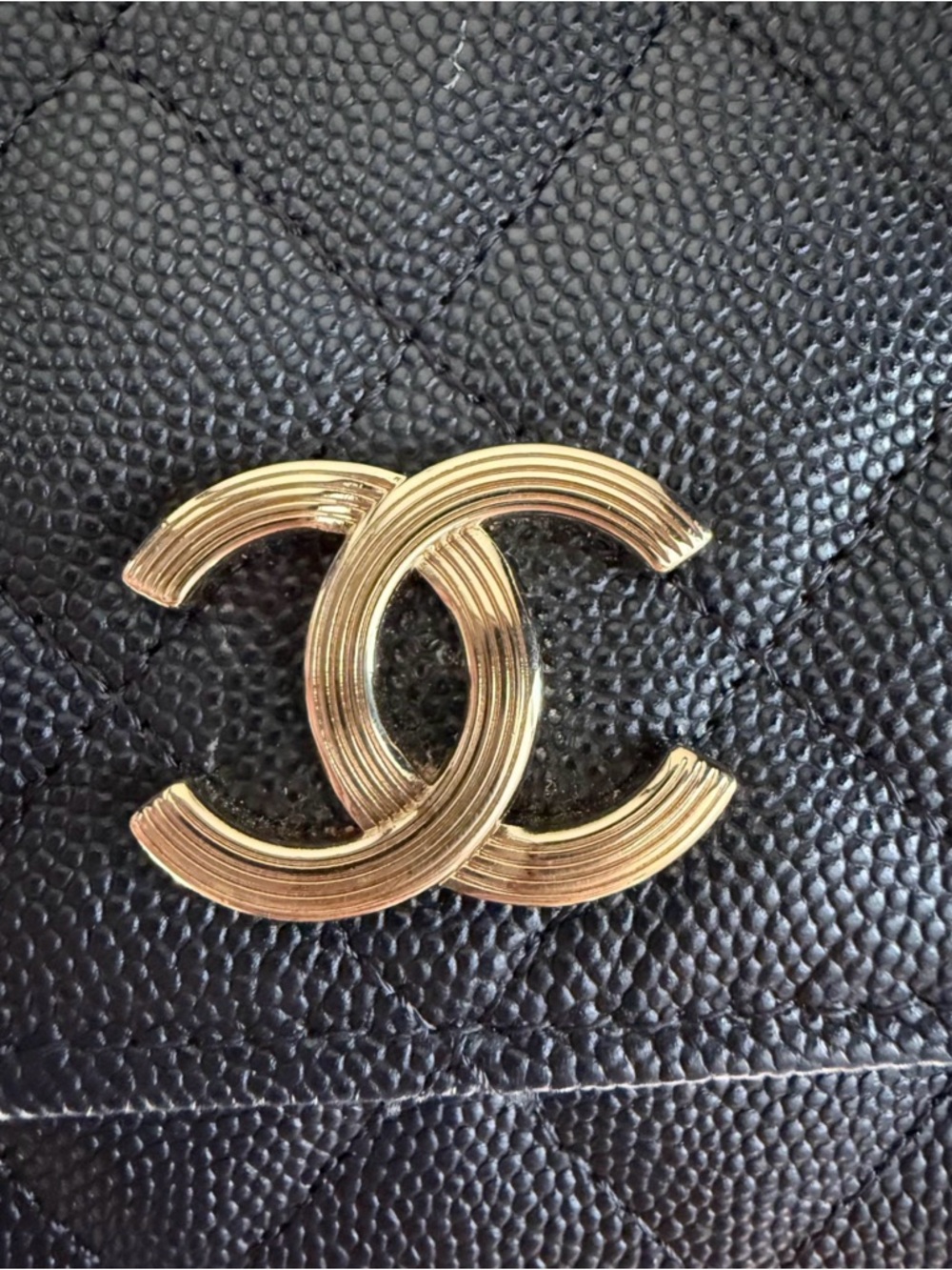CHANEL Black Quilted Crossbody Wallet with Champagne Gold CC - Picture 10 of 11
